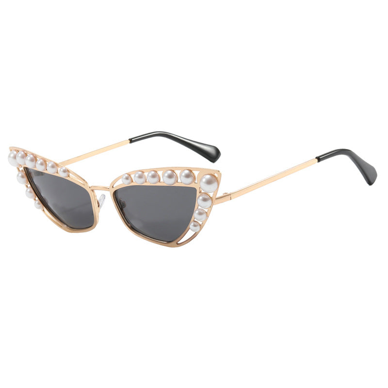 Ladies Cat-Eye Sunglasses with Exclusive Pearl Tip Frame Bowlift