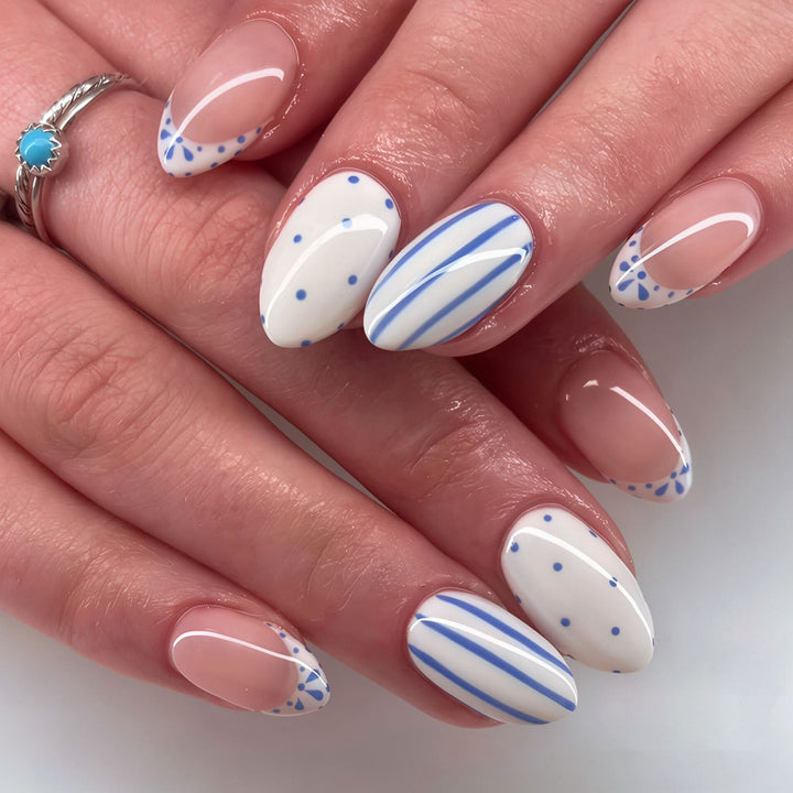 Elegant Artistic Press-On Nail Set with Geometric Patterns Bowlift