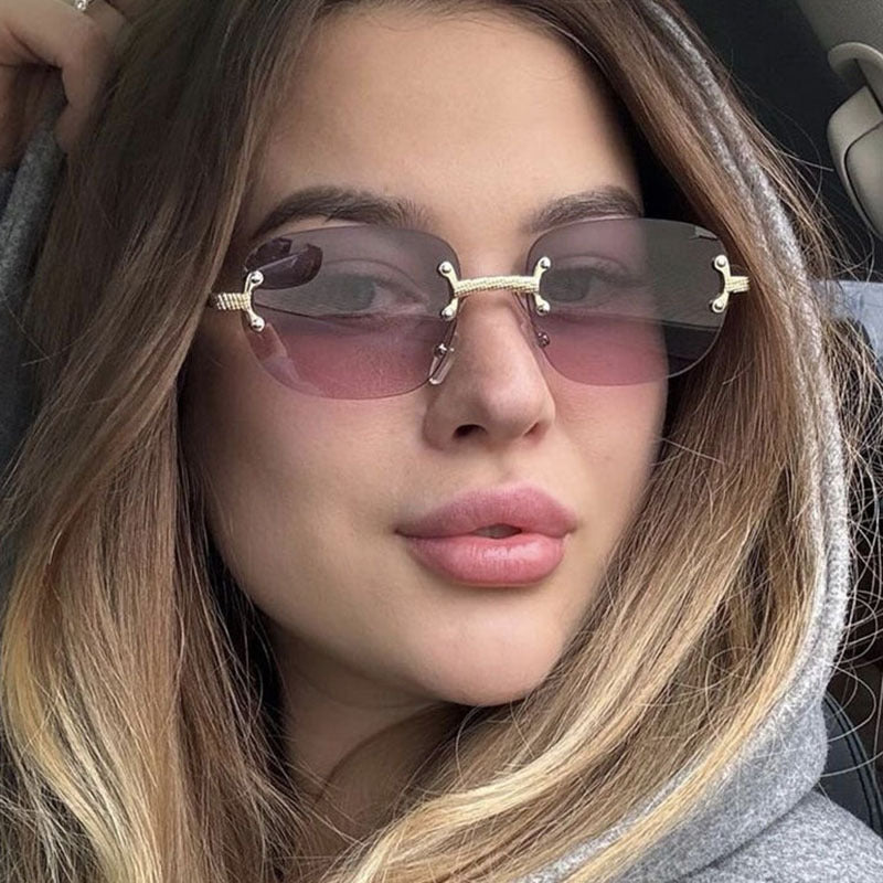Women's elegant square sunglasses with transparent lenses and high-quality metal frame Bowlift