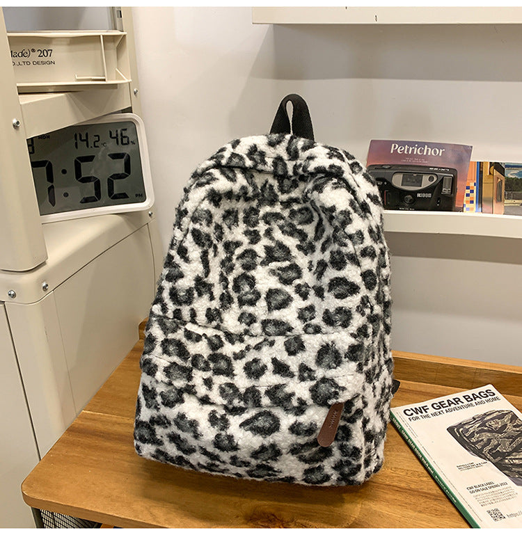 Fleece Rucksack In Trendy Leopard Print Bowlift