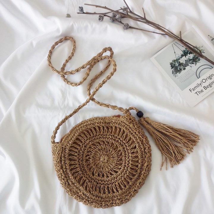 Hand-knotted round shoulder bag made of natural materials Bowlift