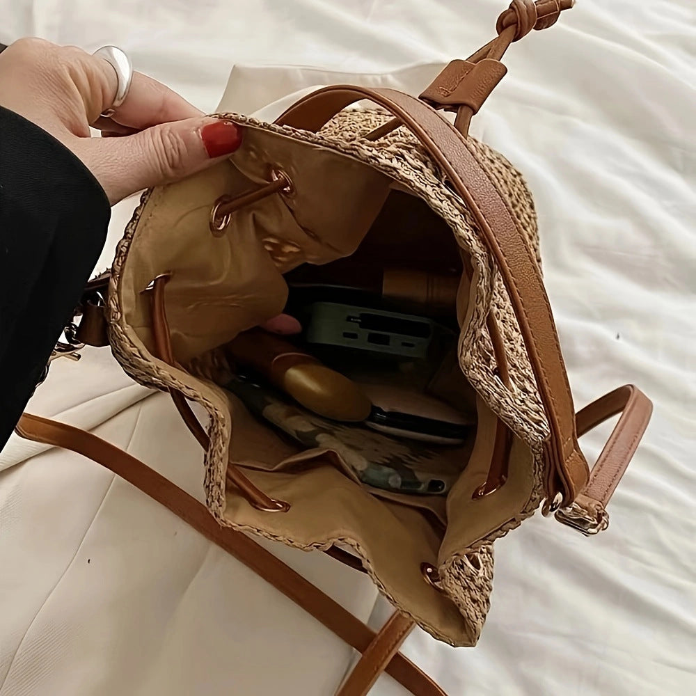 Hand-knotted bags with foldable design Bowlift
