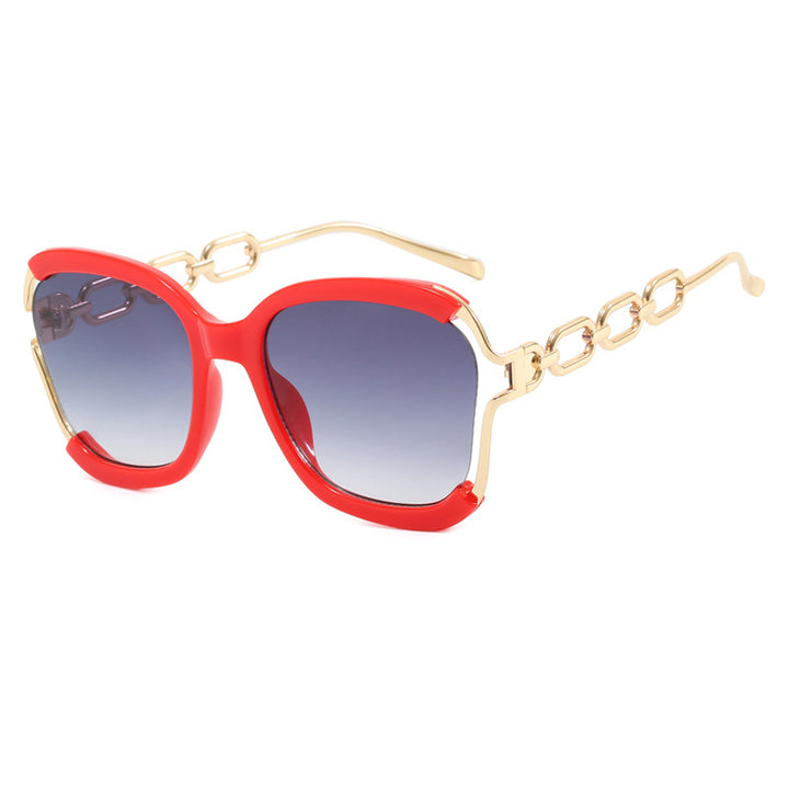 Ladies fashionable sunglasses with golden chain details Bowlift