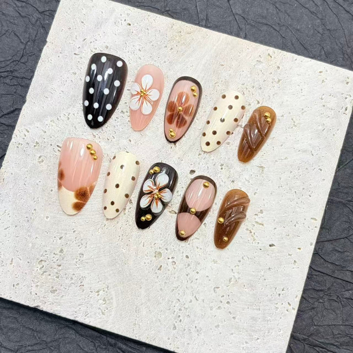 Floral Design Press-On Nail Art Bowlift