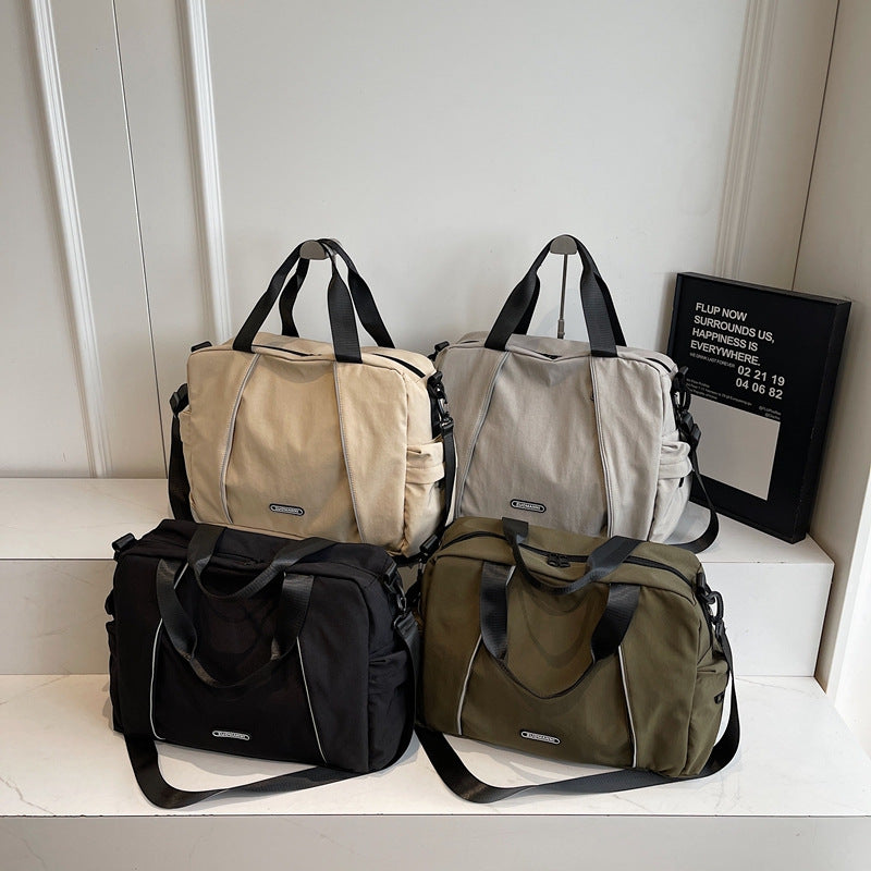 Multifunctional Travel Bag With Durable Outer Material Bowlift