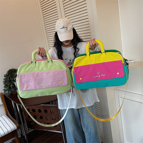 Versatile Multi-Pocket Sport Weekend Duffle Bowlift
