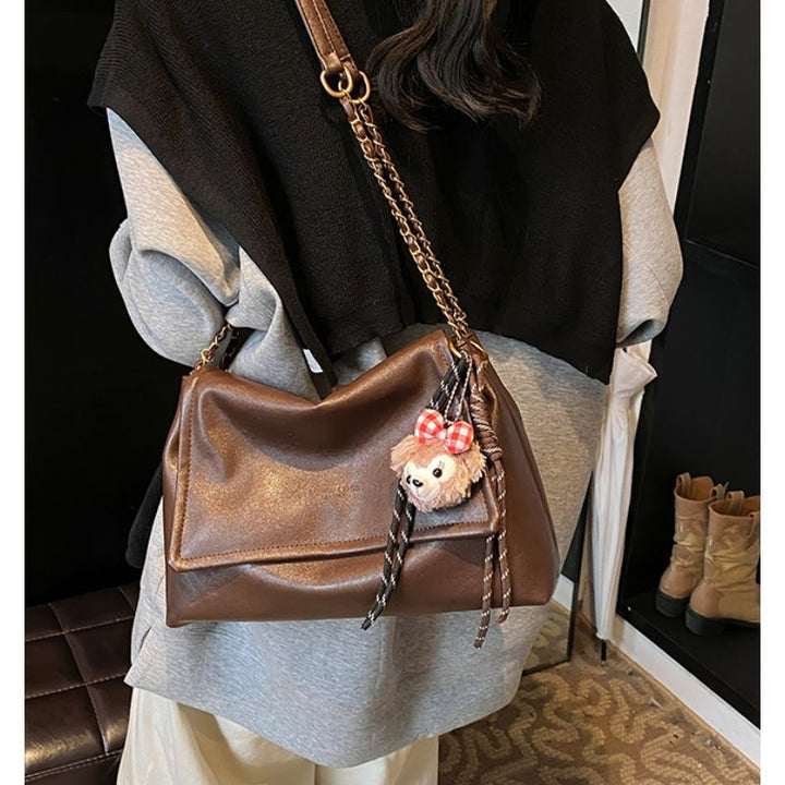 Chic Leather Crossbody Purse Bowlift