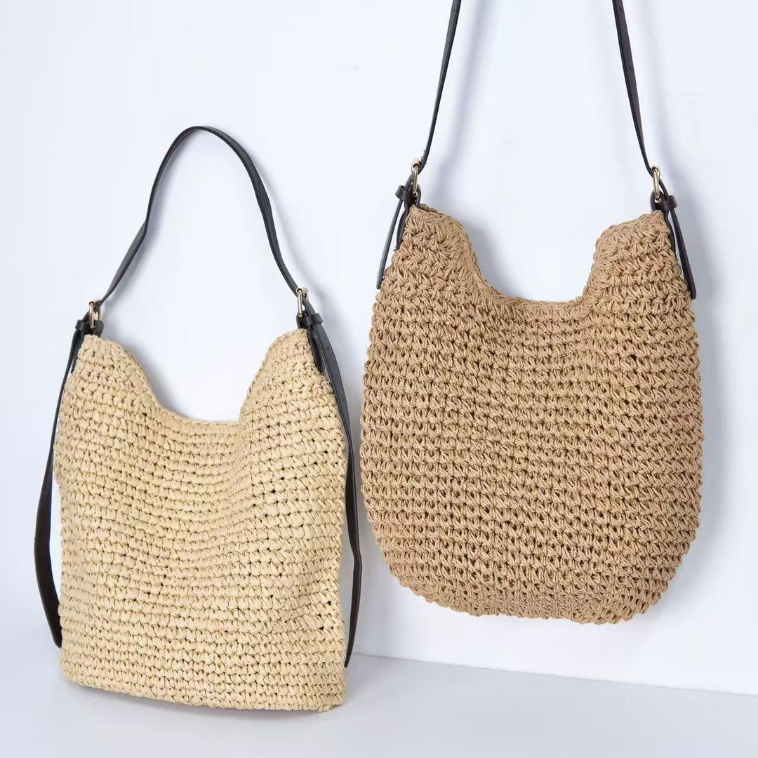 Trendy Shoulder Bag with Natural Weave and Leather Accents Bowlift