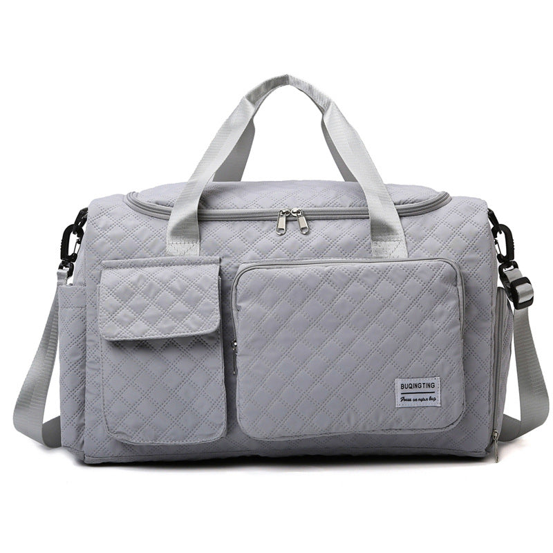Spacious Quilted Weekend Duffle Bag Bowlift