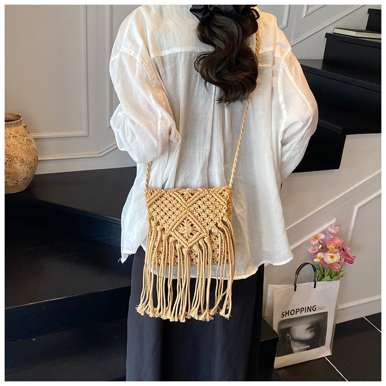 Macramé shoulder bag with fringed details Bowlift