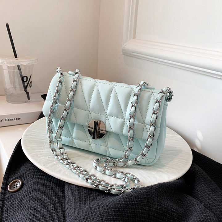 Quilted Chain Crossbody Bag Bowlift