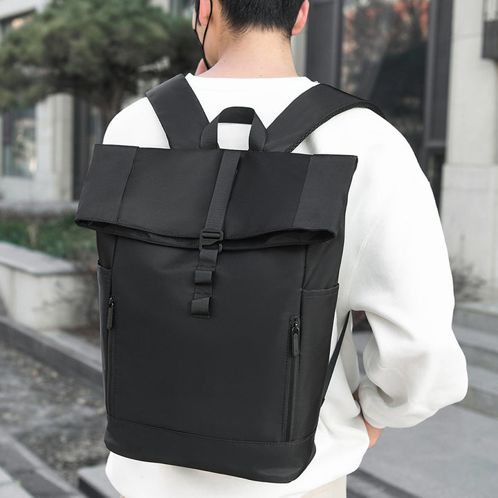 Urban Backpack with Multifunctional Rolltop Closure Bowlift