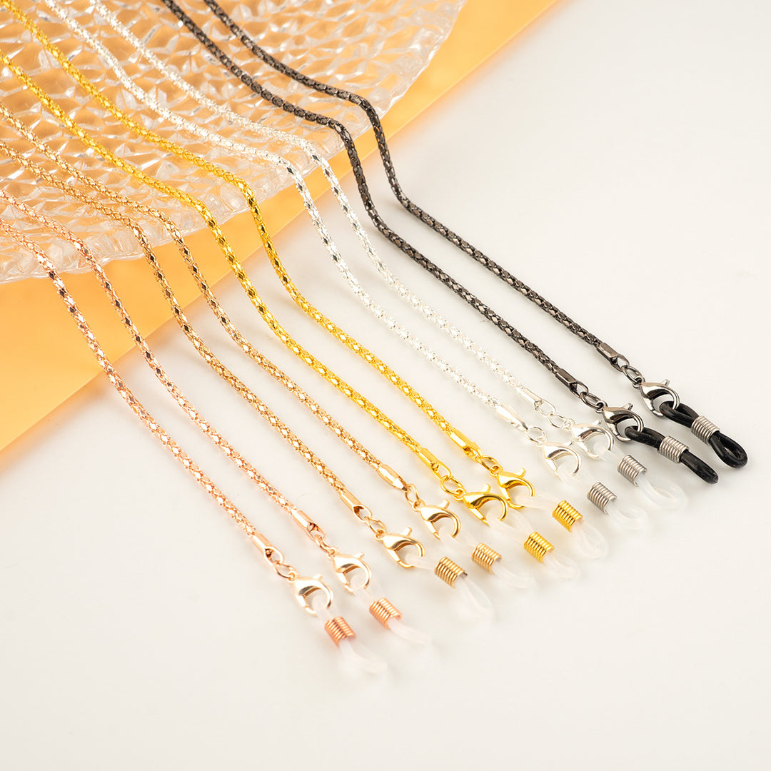 Sophisticated Chain Eyewear Holder Bowlift