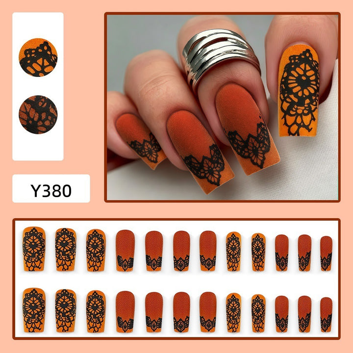 Artificial nails with floral tips pattern Bowlift