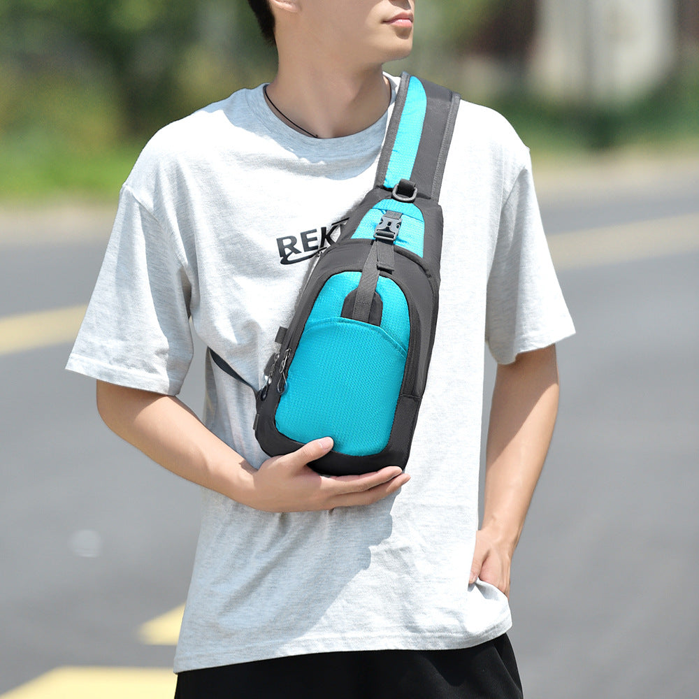 Sling backpack with comfortable back padding and many compartments Bowlift