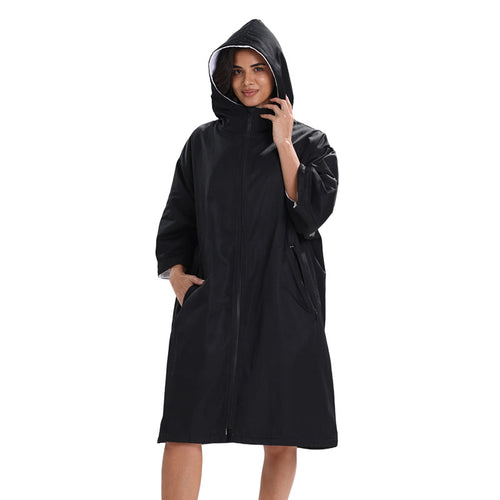 Water-repellent travel poncho Bowlift