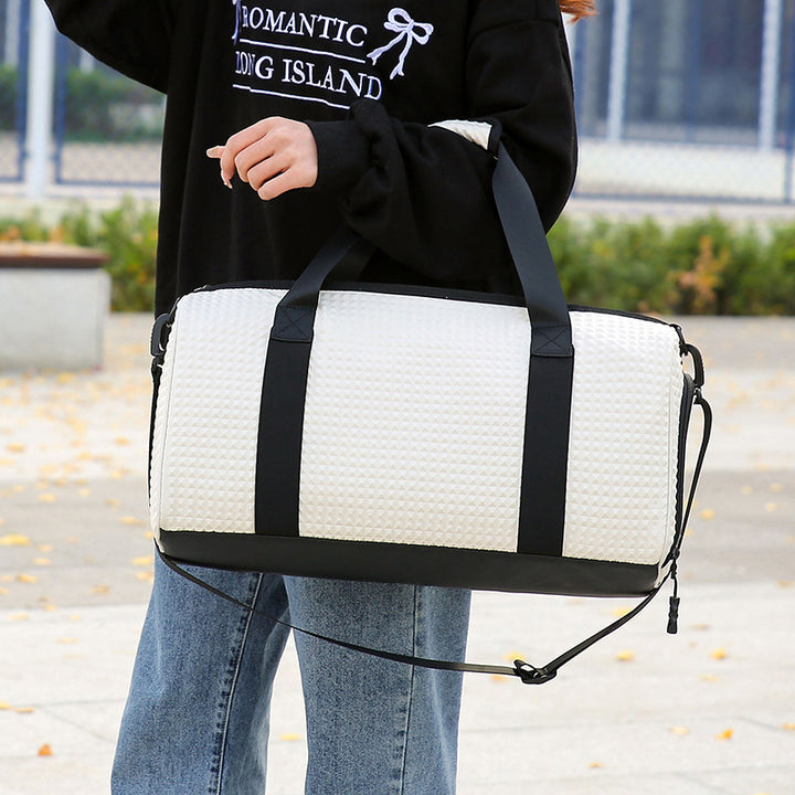 Ergonomic Textured Sports Duffle Bag Bowlift