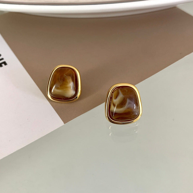 Glamorous earrings with high-quality amber elements Bowlift