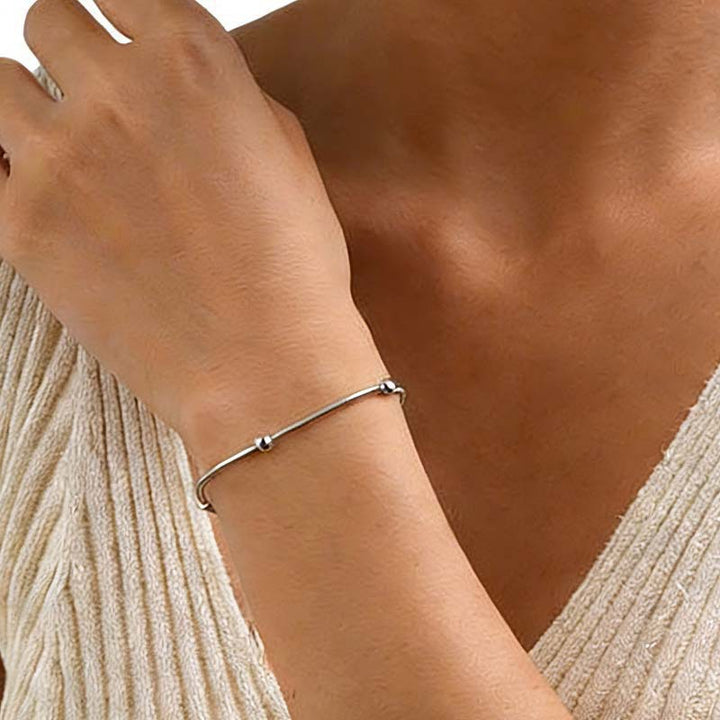 Minimalist Silver Charm Bracelet Bowlift