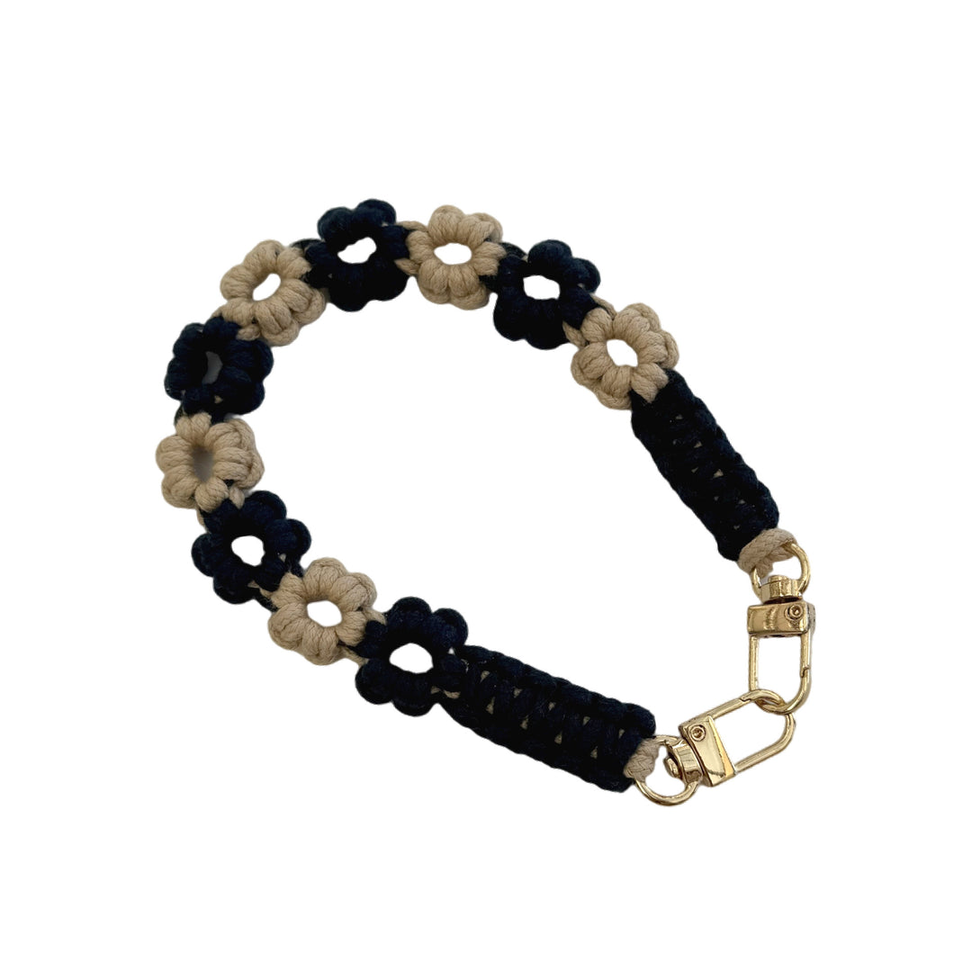 Floral Macrame Eyewear Holder Bowlift