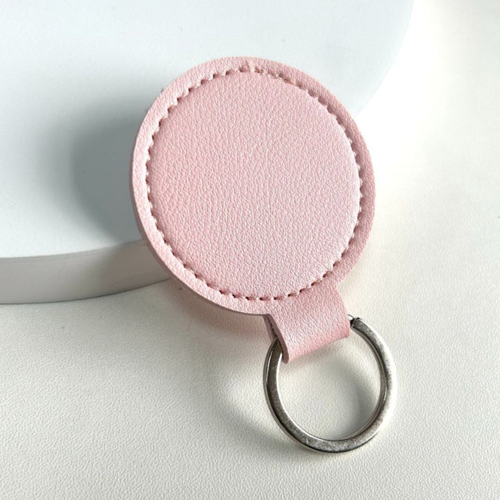Unisex keychain in a stylish and functional design Bowlift
