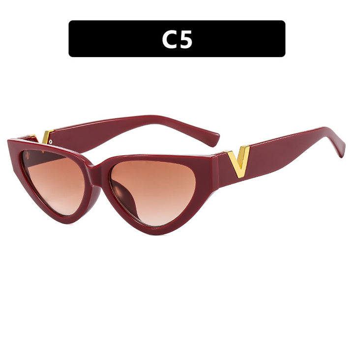 Women's Cat-Eye Sunglasses with Stylish Zebra Design and Luxurious Accents Bowlift