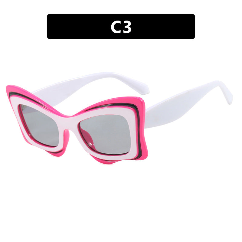 Women's oversized sunglasses in extravagant design Bowlift