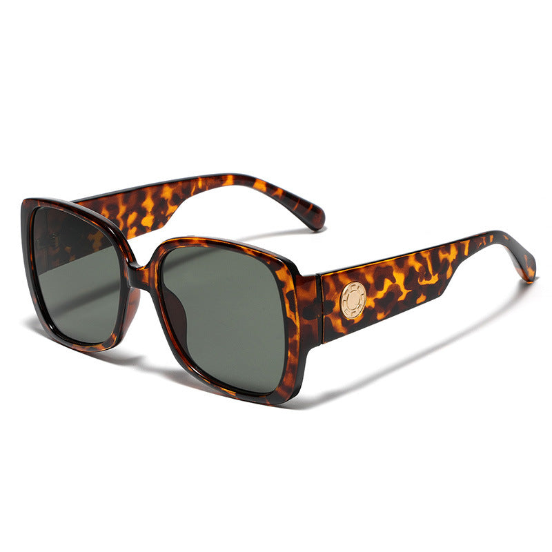 Ladies square sunglasses with luxurious tortoiseshell design Bowlift