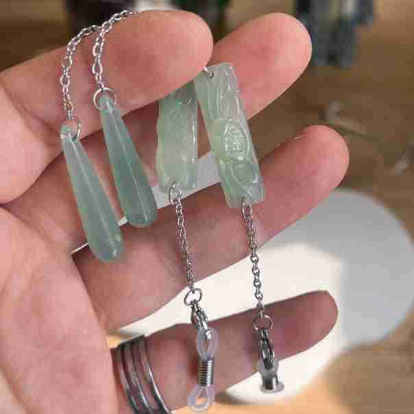 Artisan Leaf Design Dangle Earrings Bowlift