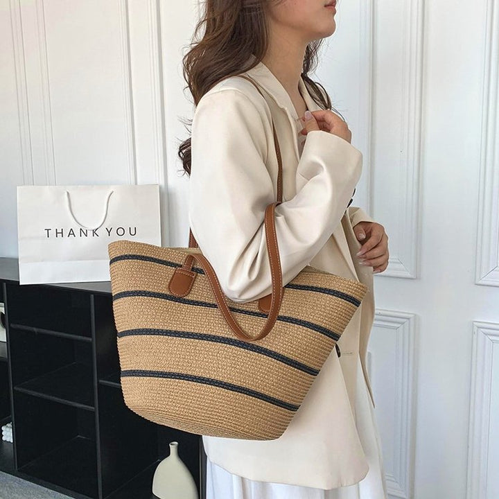 Elegant and Versatile Beach Bag with Leather Handles Bowlift