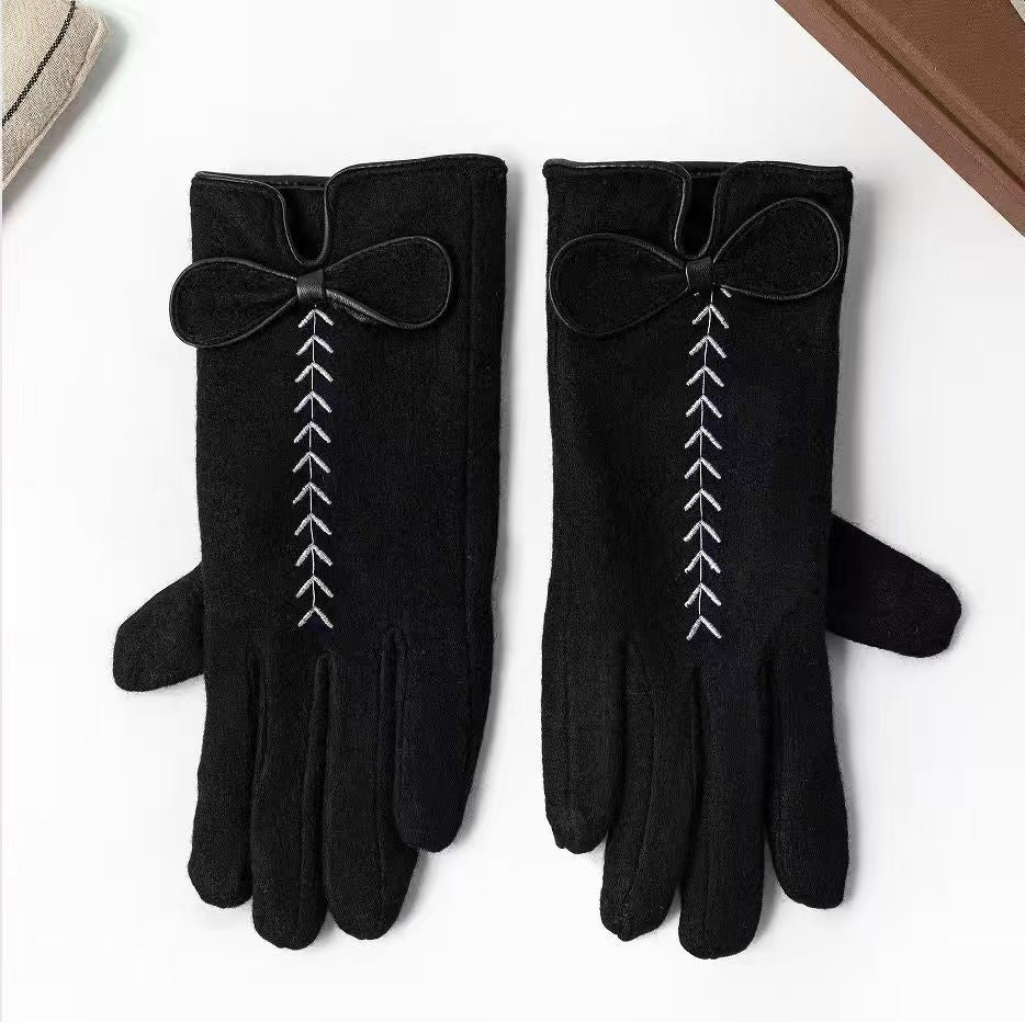 Elegant Bow-Embellished Touchscreen Gloves Bowlift