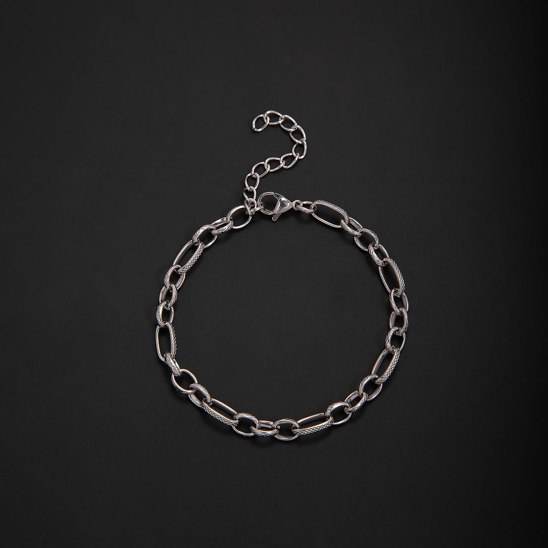 Interlaced Metal Link Bracelet Bowlift