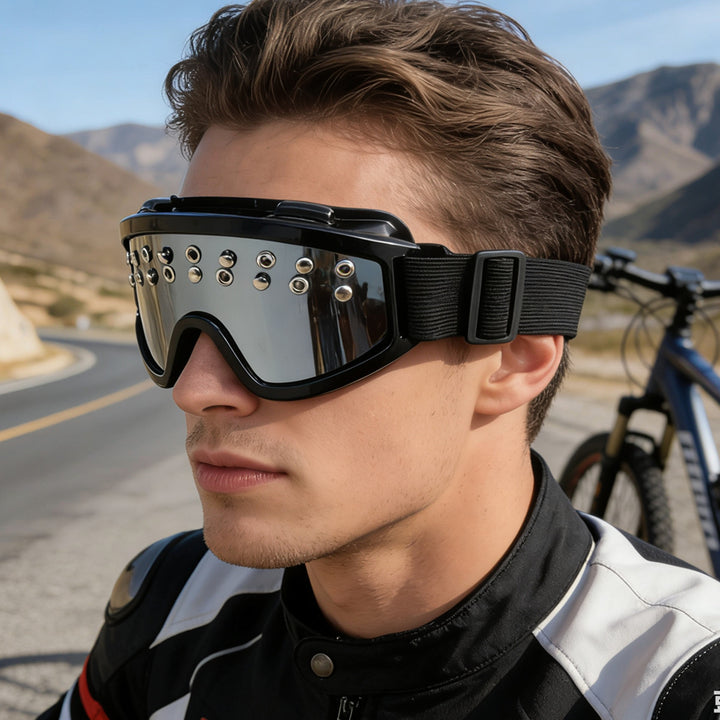 Women's Sporty Ski Goggles with Reflective Lens Bowlift