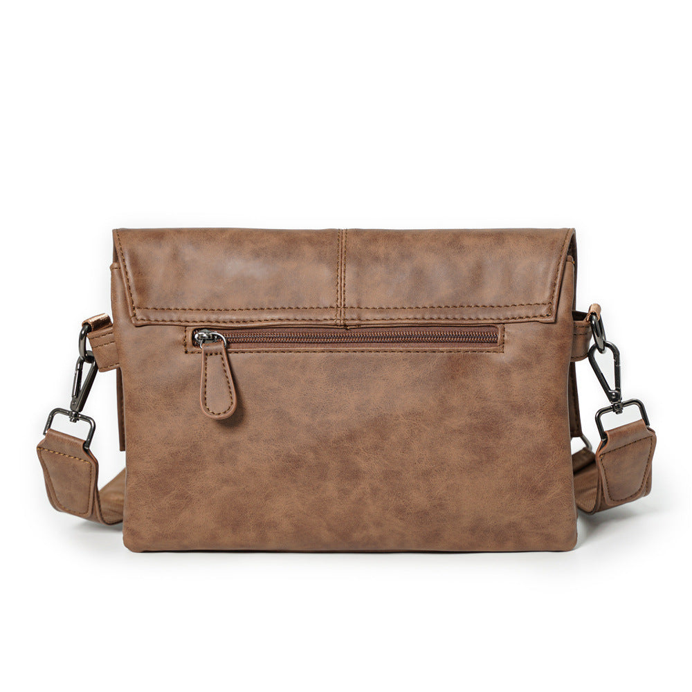Elegant Clutch in Modern Design Bowlift