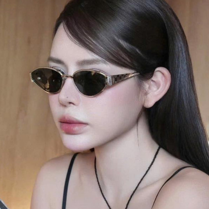 Women's Cat-Eye Sunglasses with Elegant Design and Luxurious Accents Bowlift