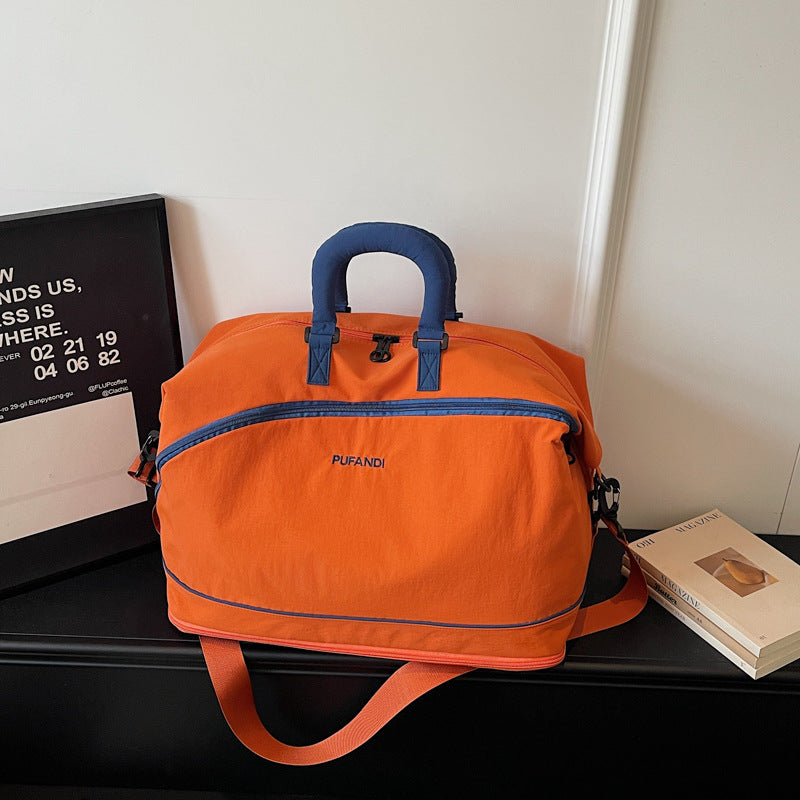 Lightweight Multi-Functional Weekend Duffel
