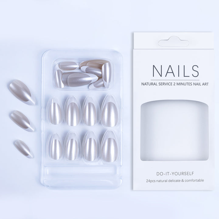 Artificial nails with elegant French design and high-gloss finish Bowlift