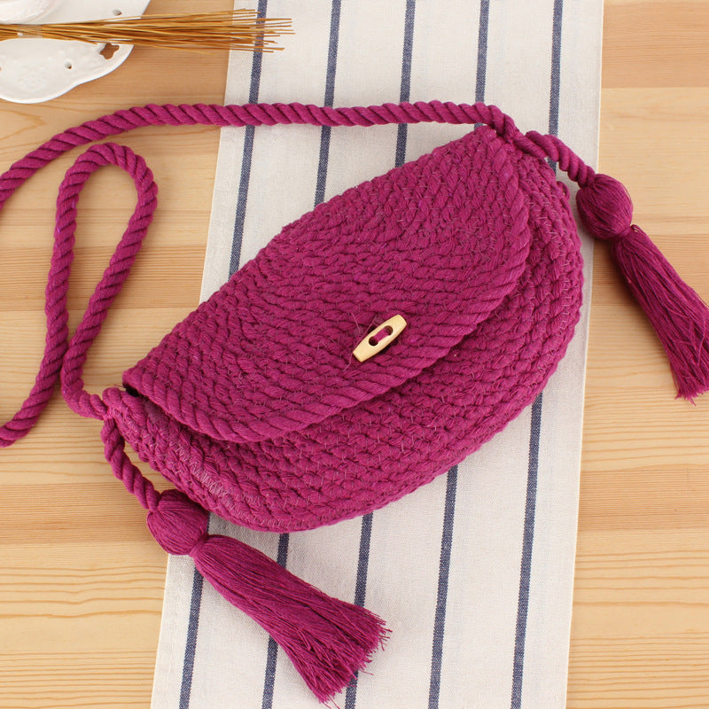 Handbag with stylish tassels Bowlift