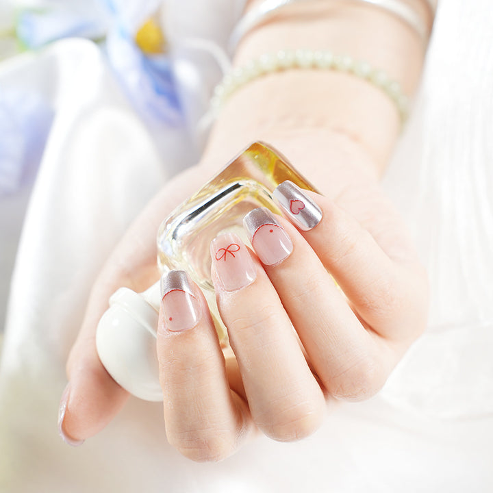 Romantic Heart-Themed Press-On Nail Set Bowlift