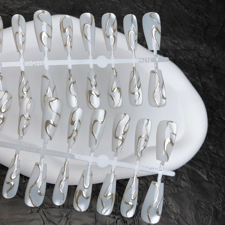 Elegant Marble Effect Press-On Nail Set