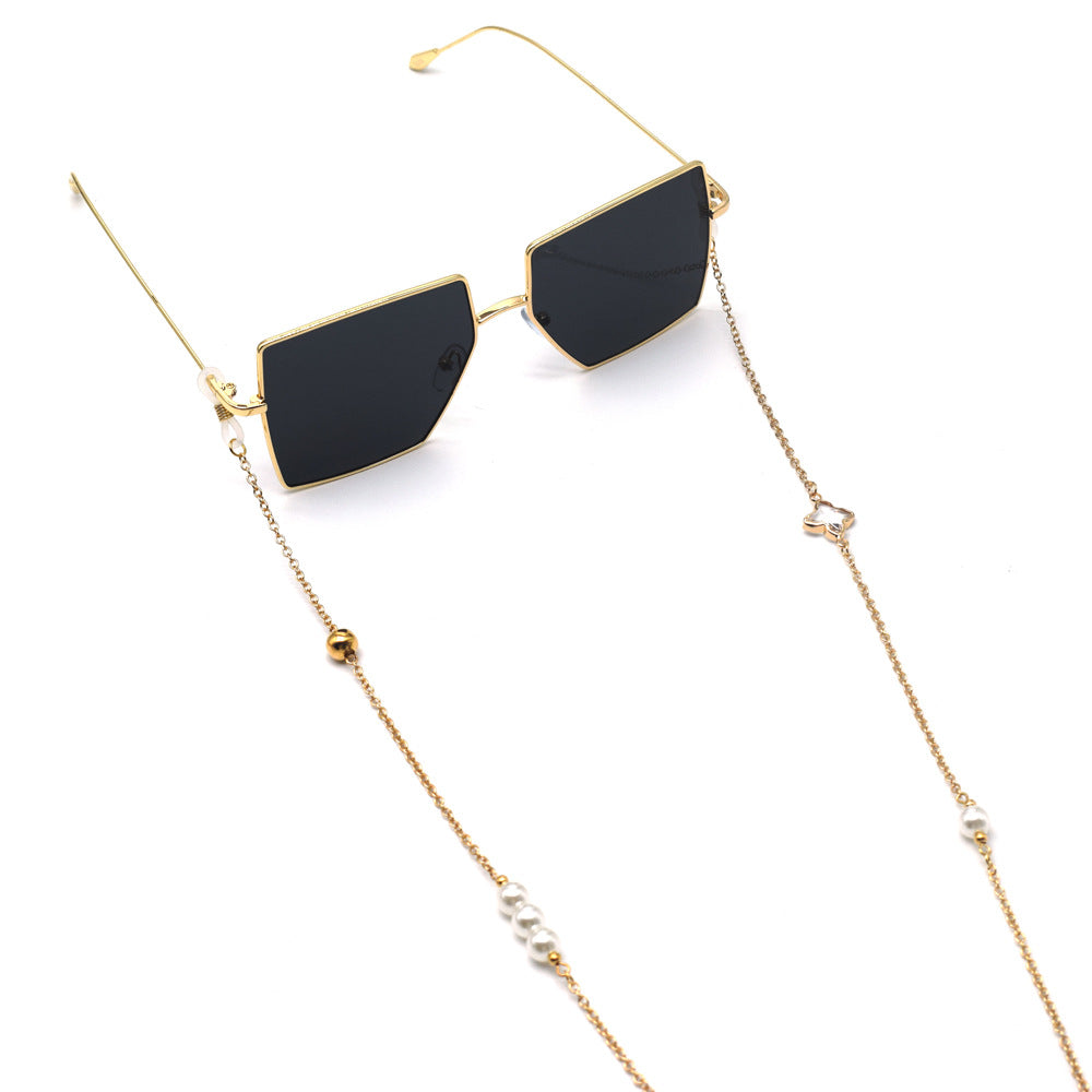 Adjustable Elegance Eyewear Chain Bowlift
