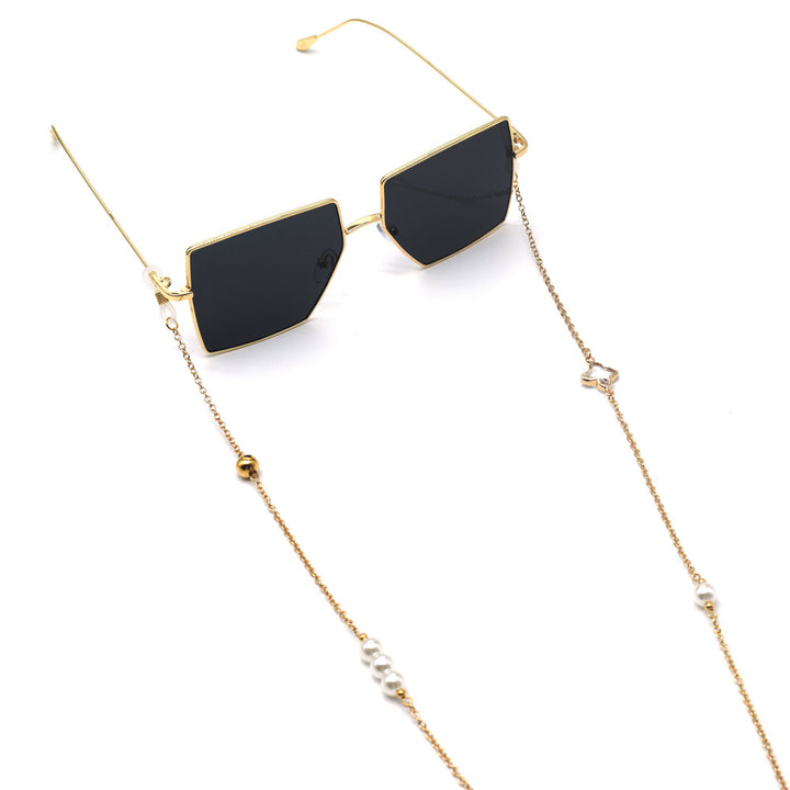 Adjustable Elegance Eyewear Chain Bowlift