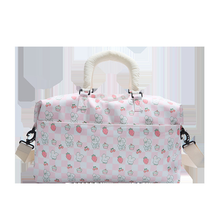 Travel bag with Playful Design Bowlift