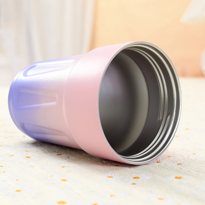 Pleasure cup with silicone lid Bowlift
