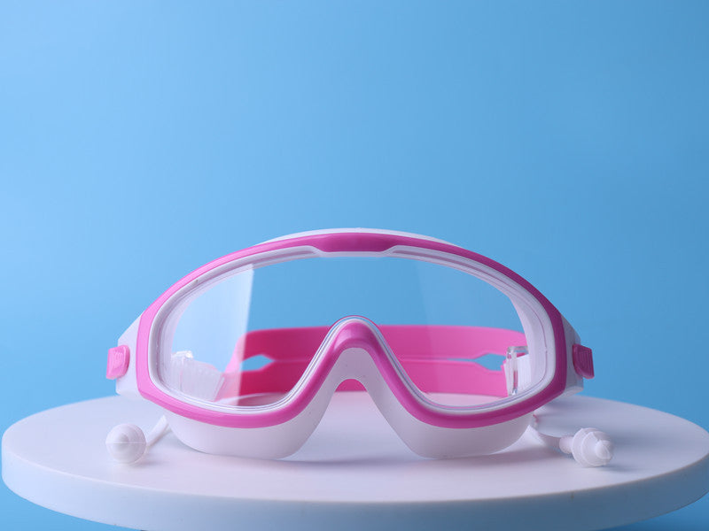 Snorkel mask with comprehensive field of view and comfortable silicone details Bowlift