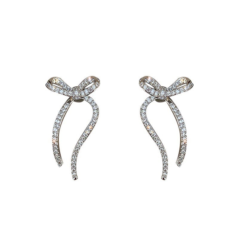 Elegant earrings Bowlift
