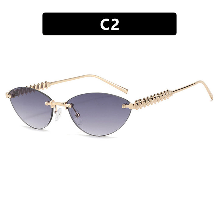 Women's sunglasses in modern, geometric design with stylish metal frame and UV protection Bowlift