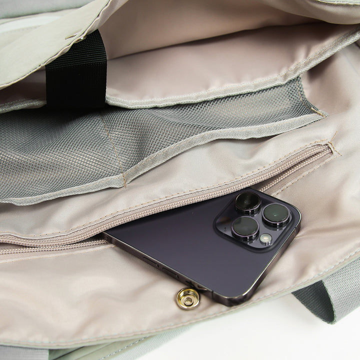 Multifunctional Travel Bag with Innovative Design and Practical Compartments Bowlift