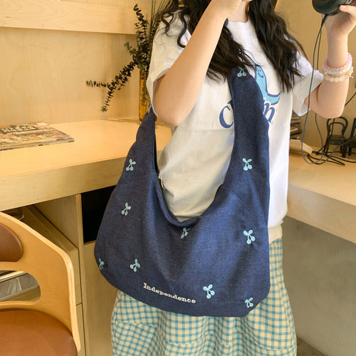 Comfortable shoulder bag with original embroidery motif Bowlift