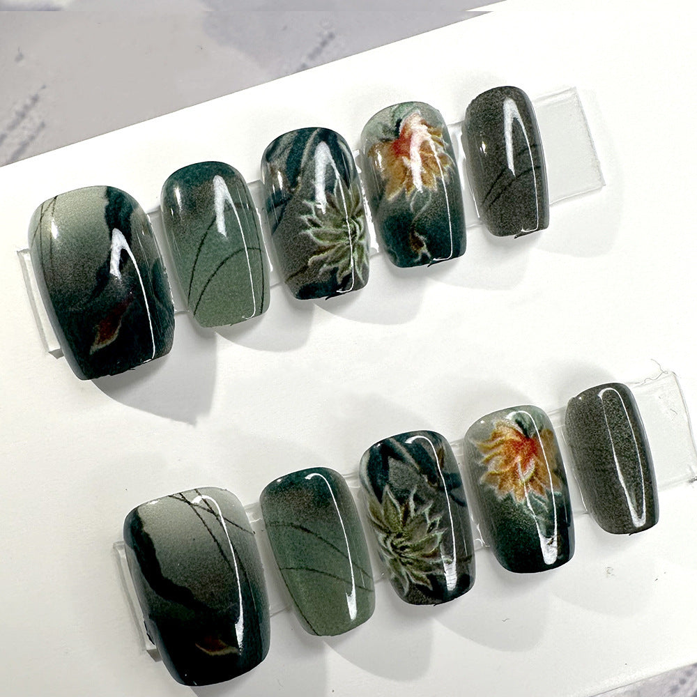 Artistic Floral Design Press-On Nails Bowlift